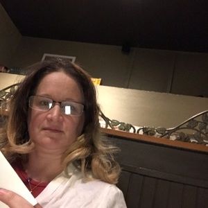 Meet your Posher, Deanna